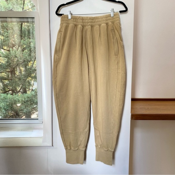 New Free People June Bug Joggers Sweatpants Slouchy Tan Stone XS - Picture 8 of 9